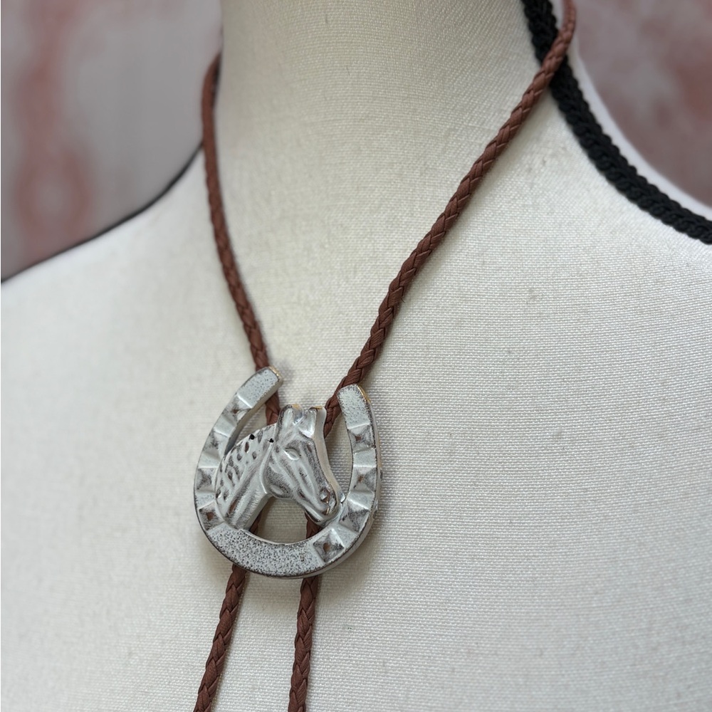 Handcrafted Horse Head Horseshoe Bolo Tie | Western - Picture 1 of 5